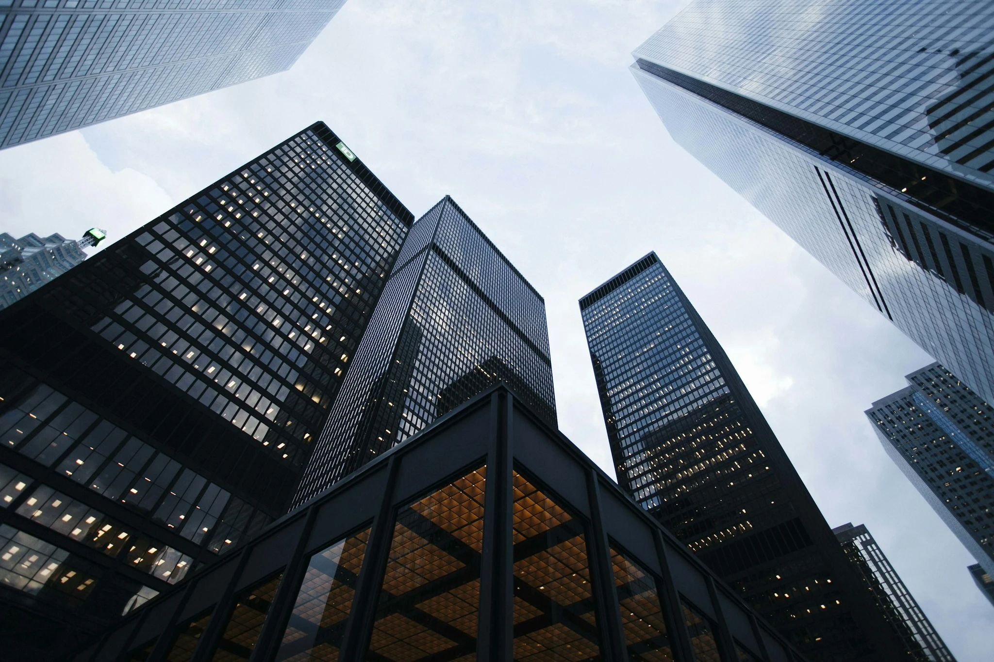 Aurum Tower – Cover